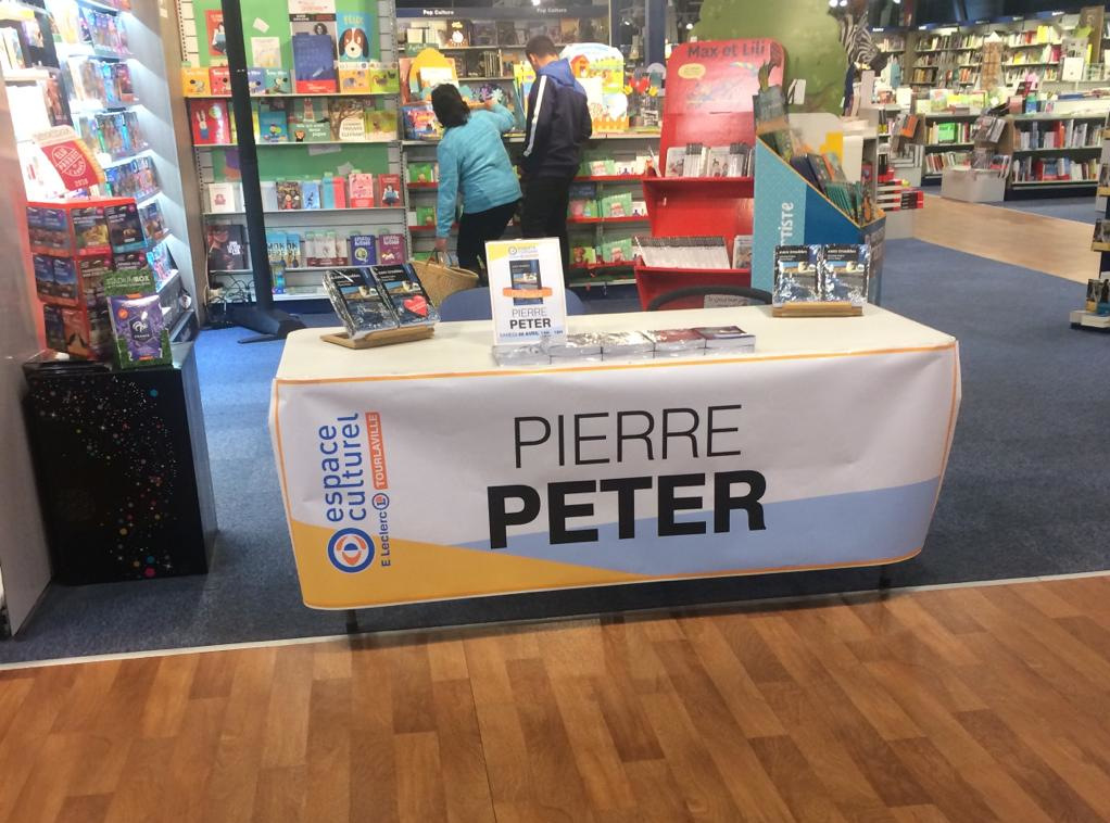 Eaux troubles espace culturel Leclerc